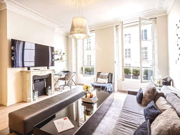 Apartment Paris 1er - 51m²