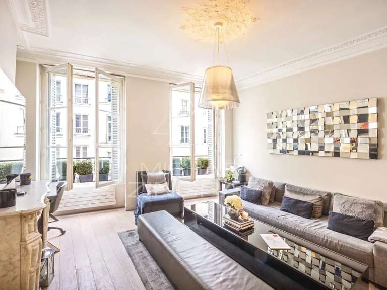 Apartment Paris 1er - 51m²