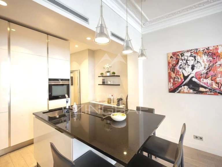 Apartment Paris 1er - 51m²
