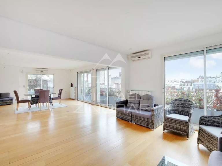 Apartment Paris 6e - 145m²