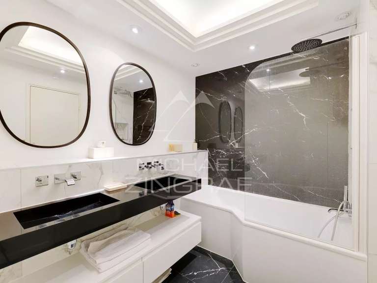 Apartment Paris 6e - 145m²