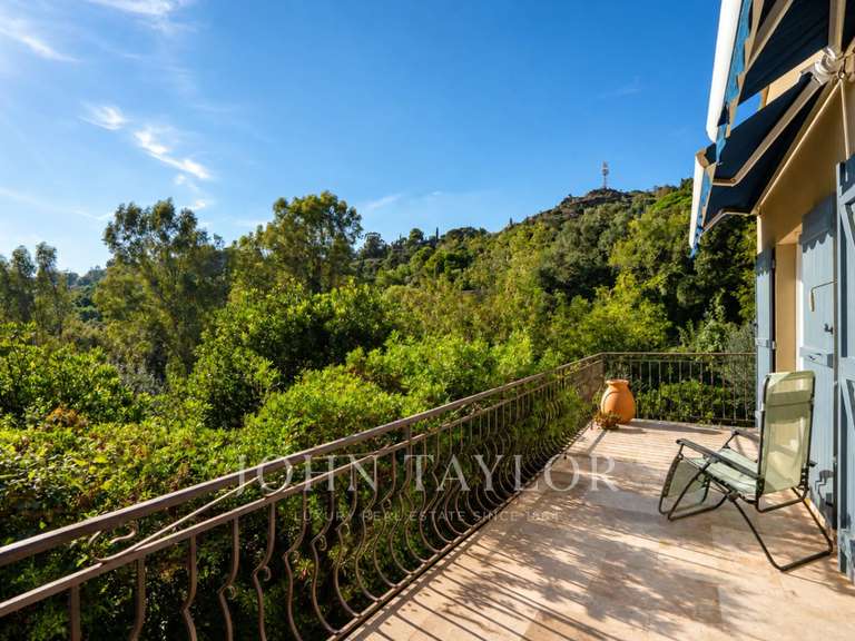 Apartment Rayol-Canadel-sur-Mer - 3 bedrooms - 70m²
