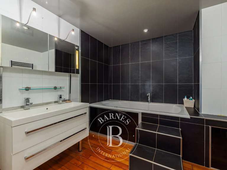 Appartement Divonne-les-Bains - 2 chambres - 97m²