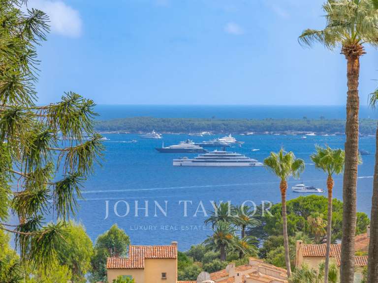 Apartment Vallauris - 2 bedrooms - 75m²