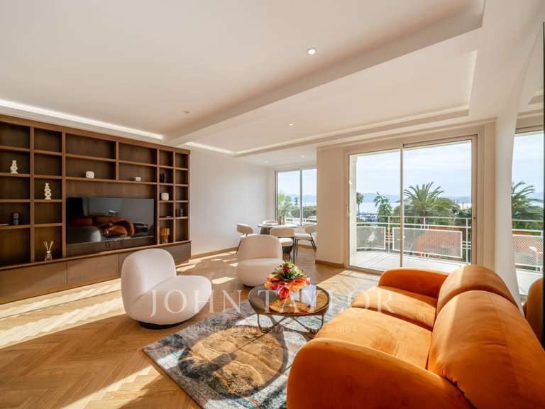 Apartment with Sea view Cannes - 2 bedrooms - 82m²