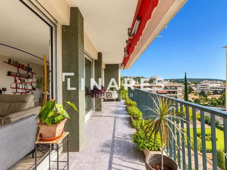 Apartment Aix-en-Provence - 3 bedrooms - 110m²