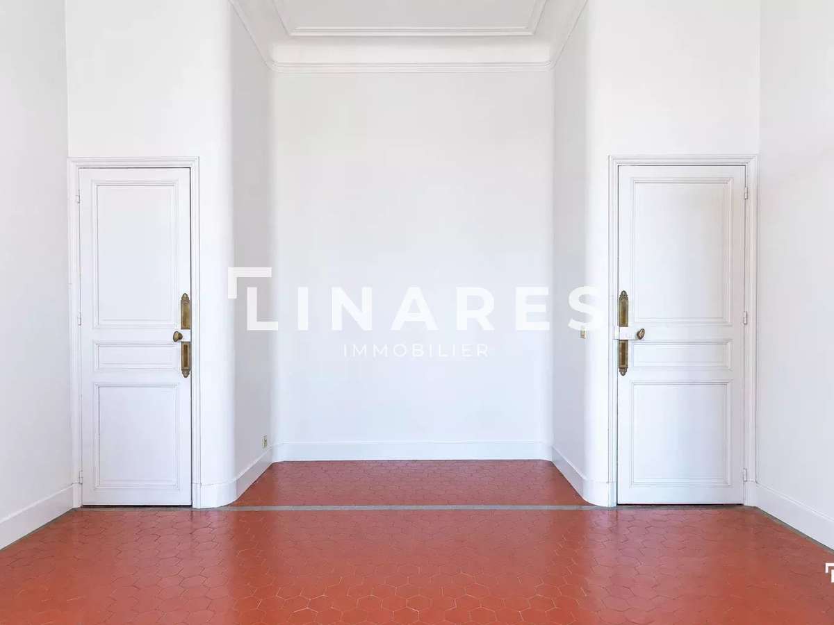 Apartment Marseille 8e