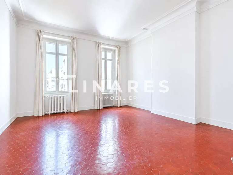 Apartment Marseille 8e - 3 bedrooms - 166m²