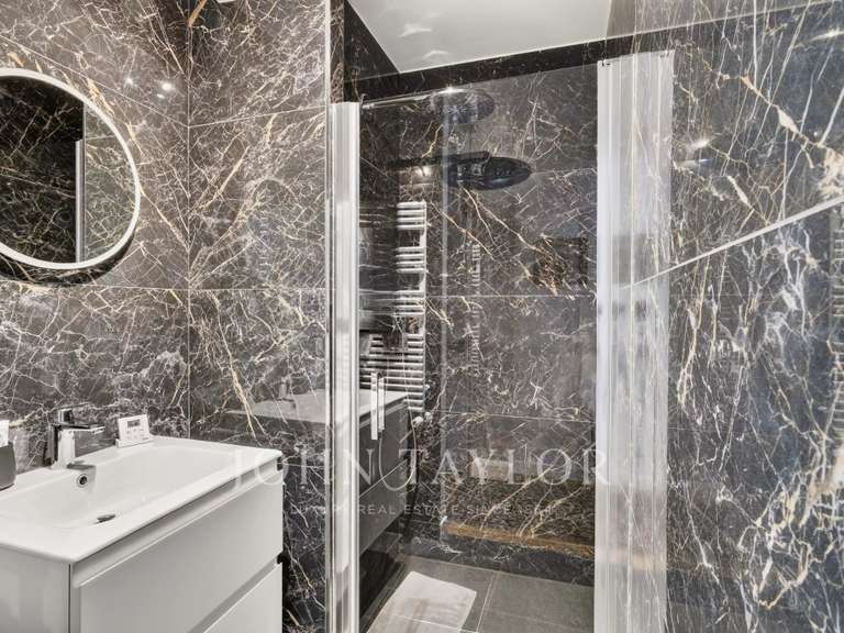 Appartement Paris 6e - 2 chambres - 91m²