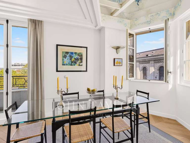 Appartement Paris 6e - 2 chambres - 91m²