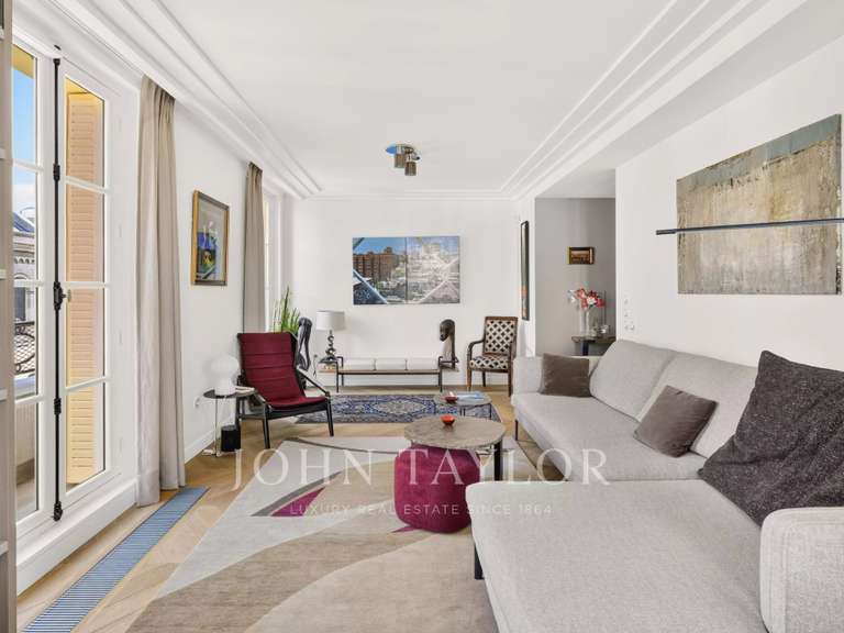 Appartement Paris 6e - 2 chambres - 91m²