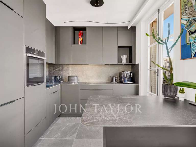 Appartement Paris 6e - 2 chambres - 91m²