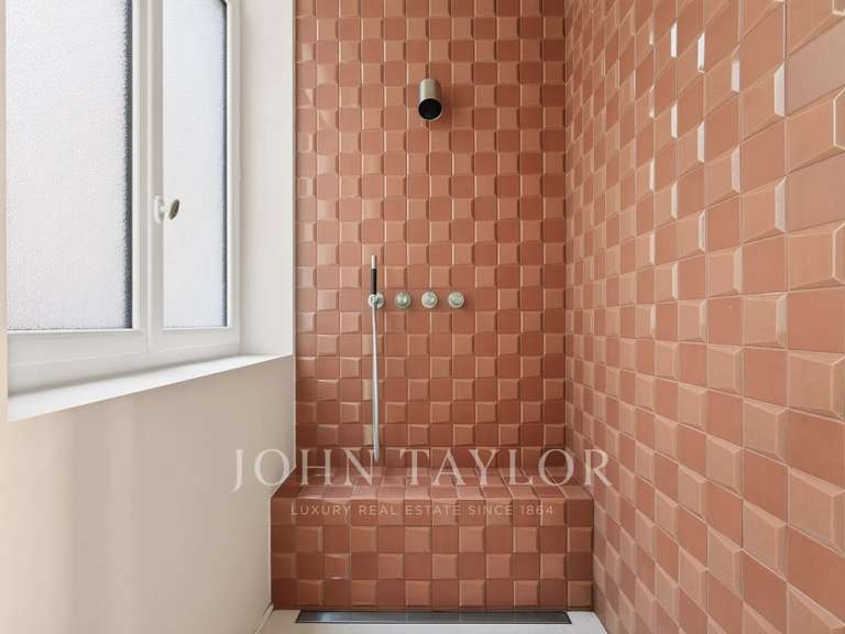Appartement Paris 2e - 2 chambres - 103m²