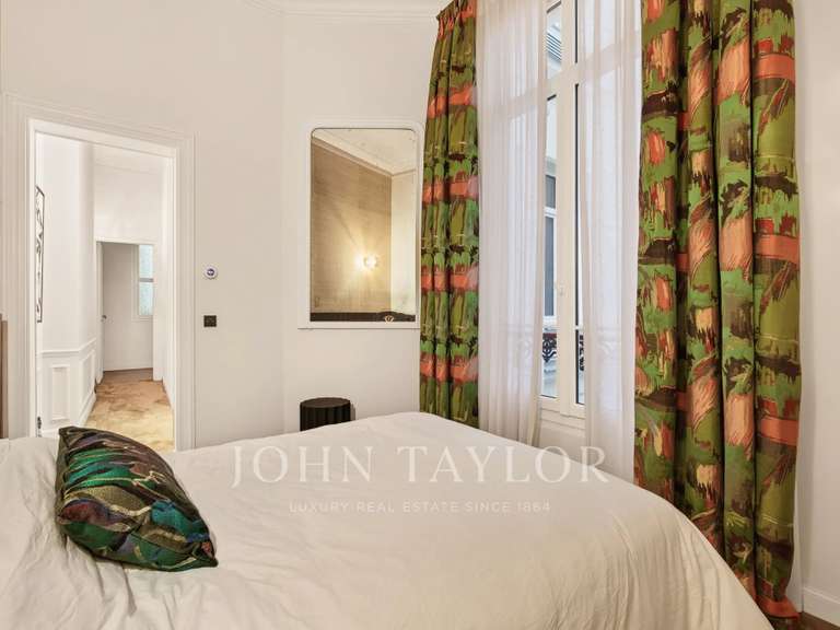 Appartement Paris 2e - 2 chambres - 103m²