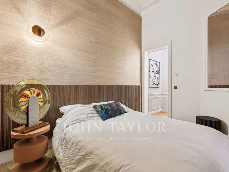 Appartement Paris 2e - 2 chambres - 103m²