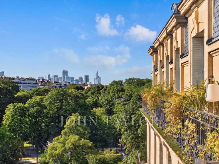 Appartement Paris 16e - 5 chambres - 329m²