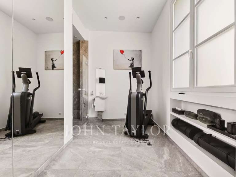 Appartement Paris 16e - 5 chambres - 329m²