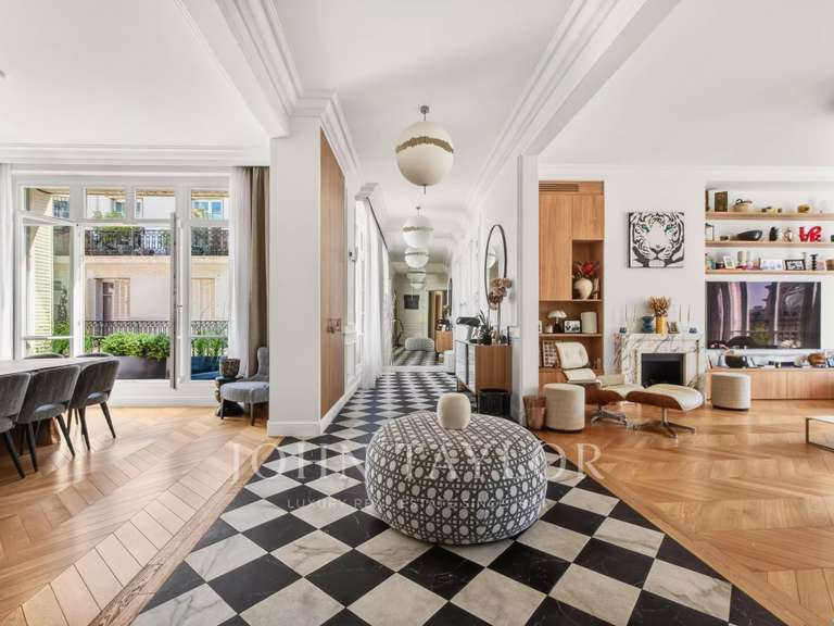 Appartement Paris 16e - 5 chambres - 329m²