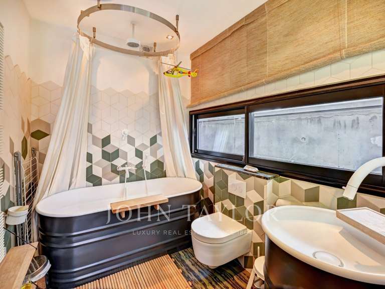 Appartement Paris 14e - 2 chambres - 132m²