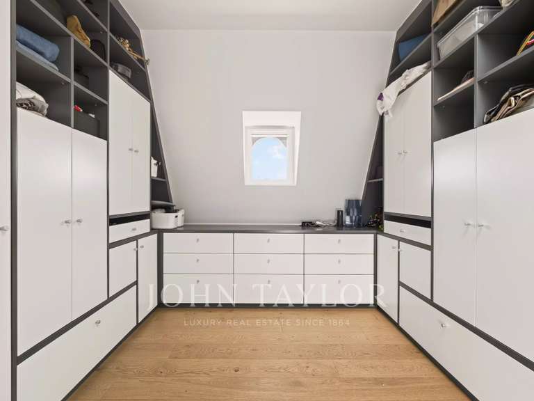 Appartement Paris 1er - 3 chambres - 115m²
