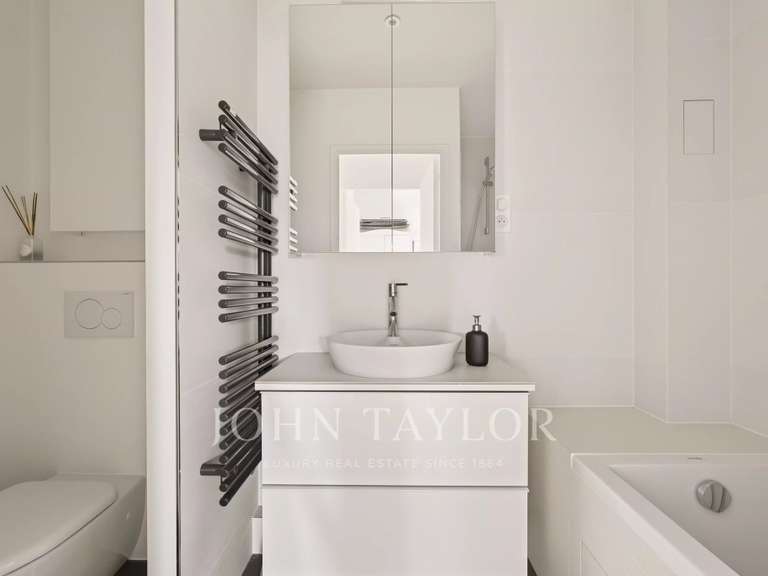 Appartement Paris 1er - 3 chambres - 115m²