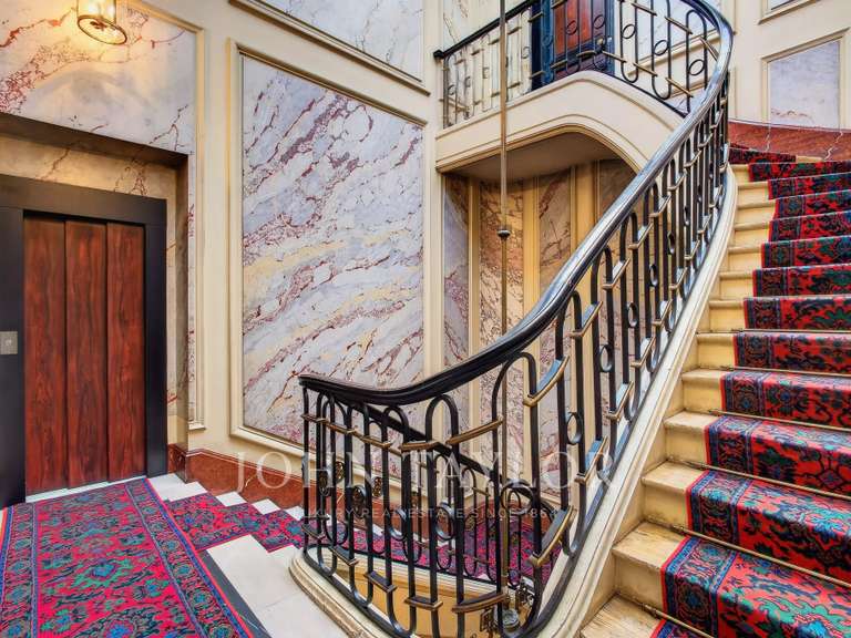 Appartement Paris 1er - 3 chambres - 115m²