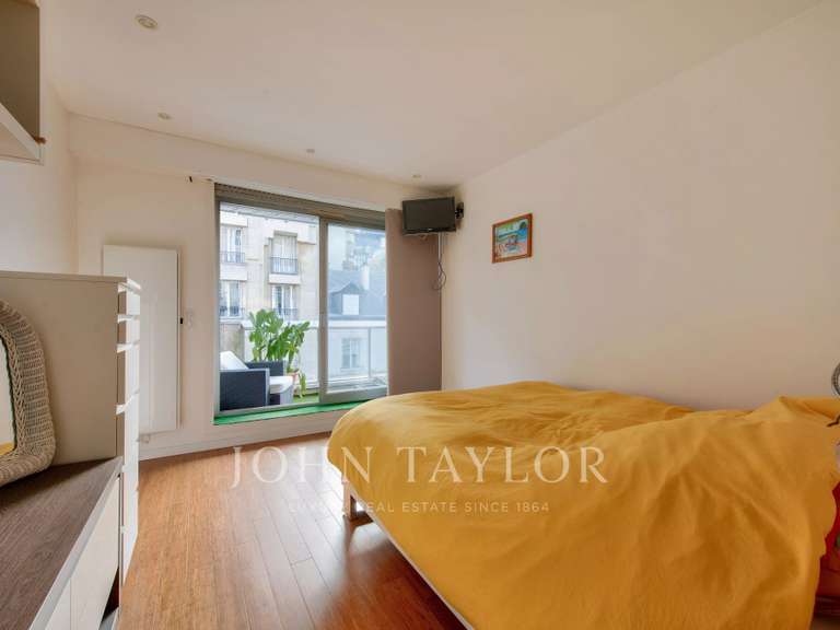 Appartement Paris 16e - 5 chambres - 184m²