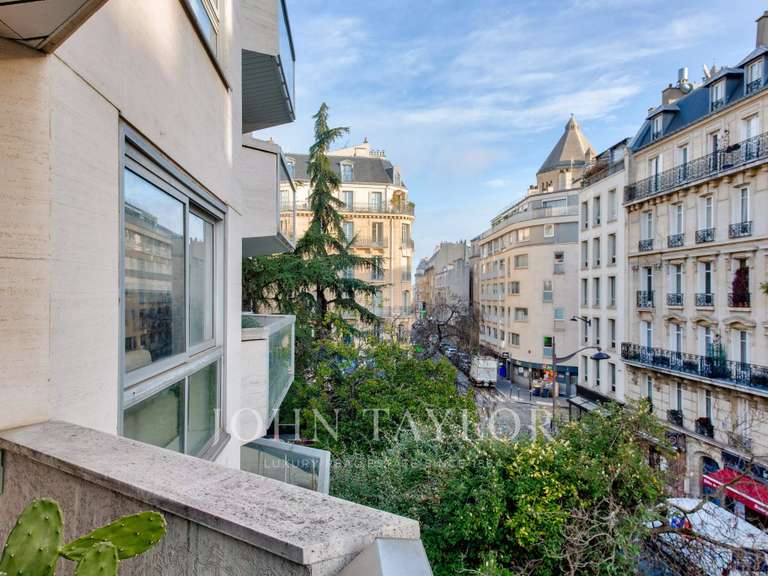 Appartement Paris 16e - 5 chambres - 184m²
