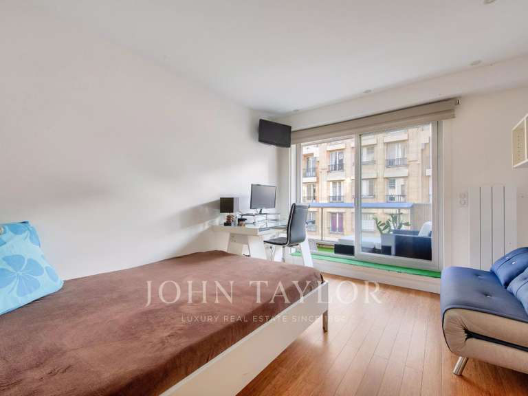 Appartement Paris 16e - 5 chambres - 184m²