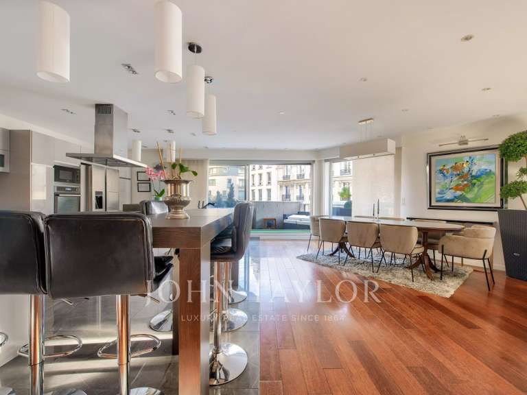 Appartement Paris 16e - 5 chambres - 184m²