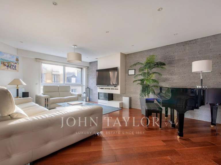 Appartement Paris 16e - 5 chambres - 184m²