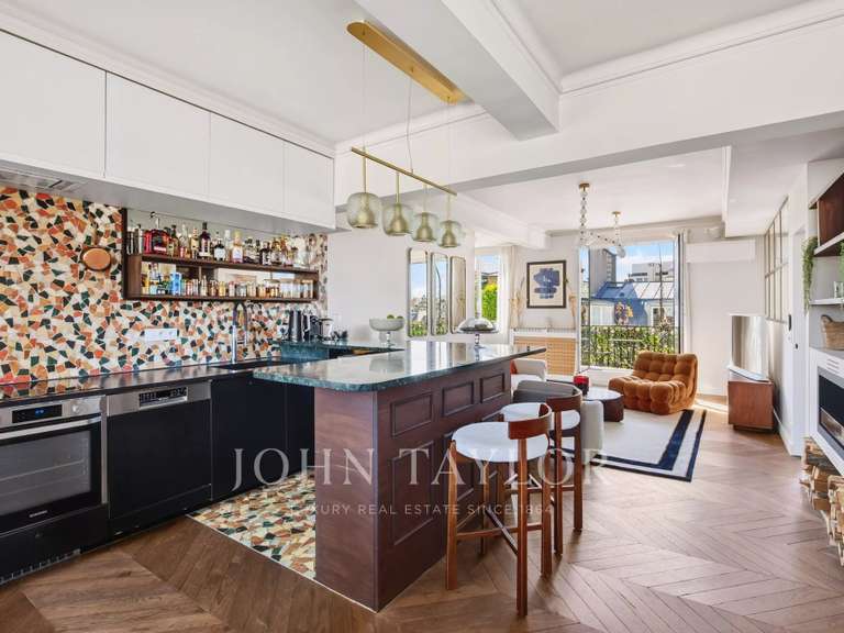 Appartement Paris 9e - 2 chambres - 83m²