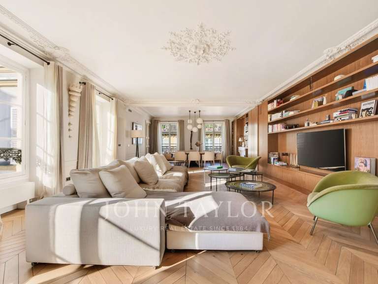 Appartement Paris 7e - 2 chambres - 148m²