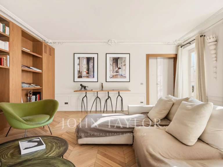 Appartement Paris 7e - 2 chambres - 148m²