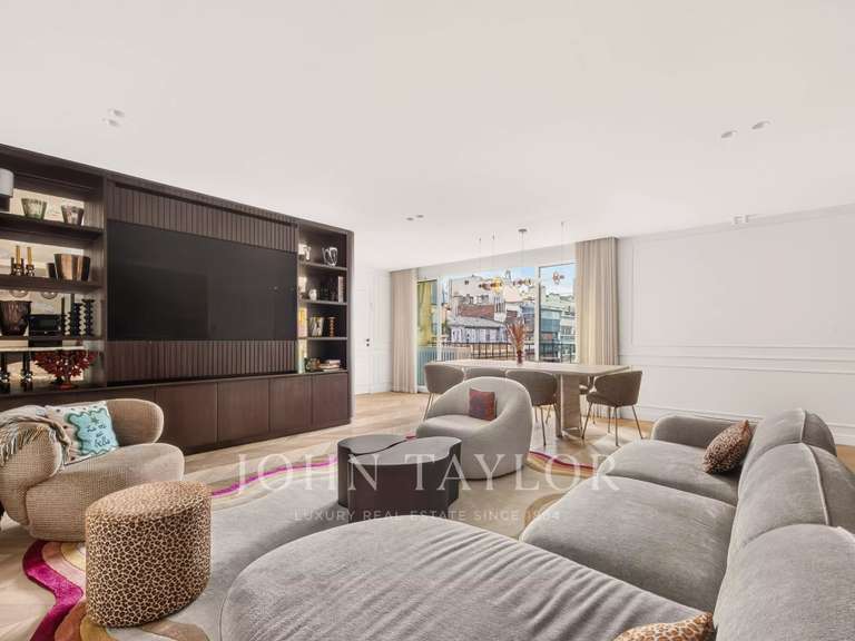 Appartement Paris 16e - 2 chambres - 101m²