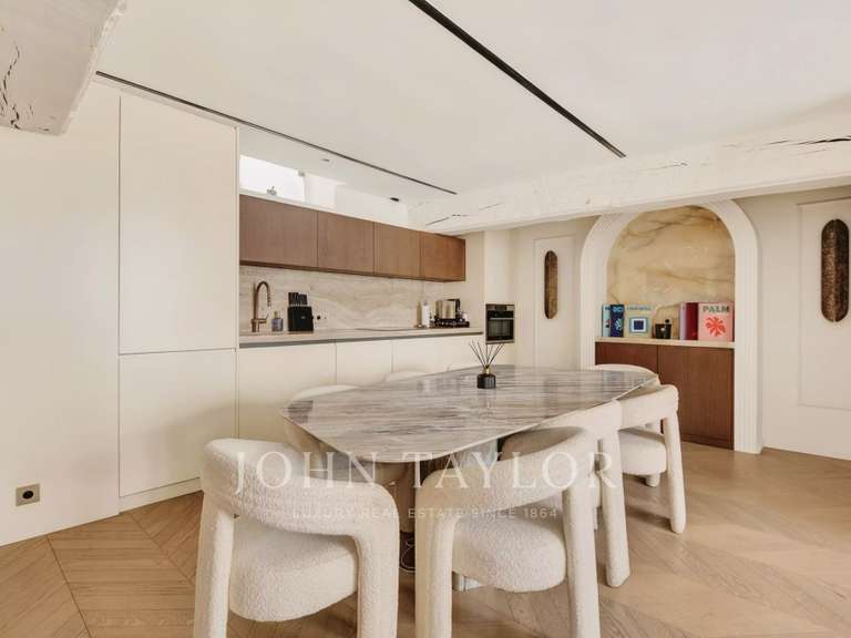 Appartement Paris 6e - 2 chambres - 74m²