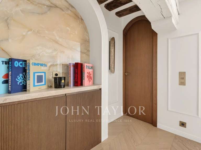 Appartement Paris 6e - 2 chambres - 74m²