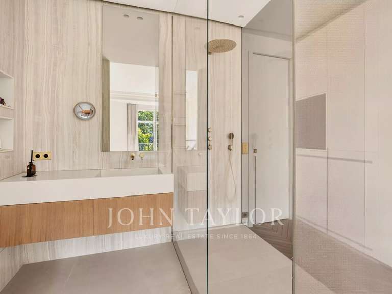 Appartement Paris 7e - 3 chambres - 190m²