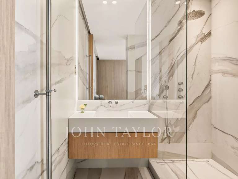 Appartement Paris 7e - 3 chambres - 190m²