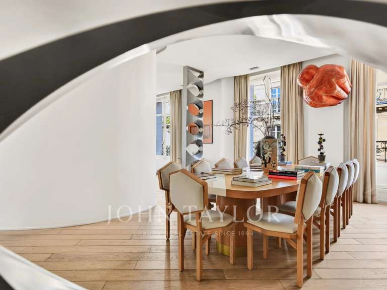 Appartement Paris 17e - 3 chambres - 240m²