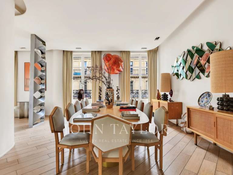 Appartement Paris 17e - 3 chambres - 240m²