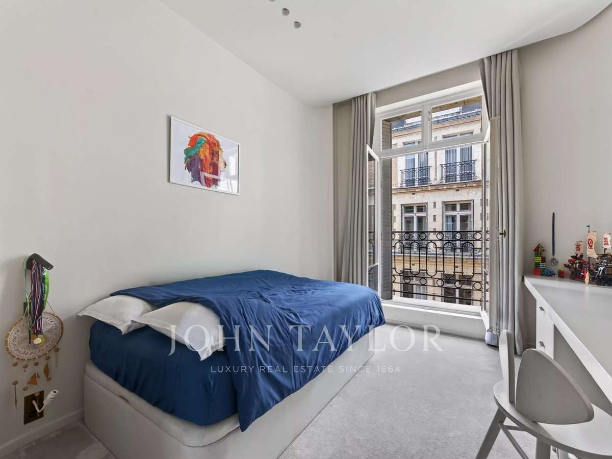 Apartment Paris 16e