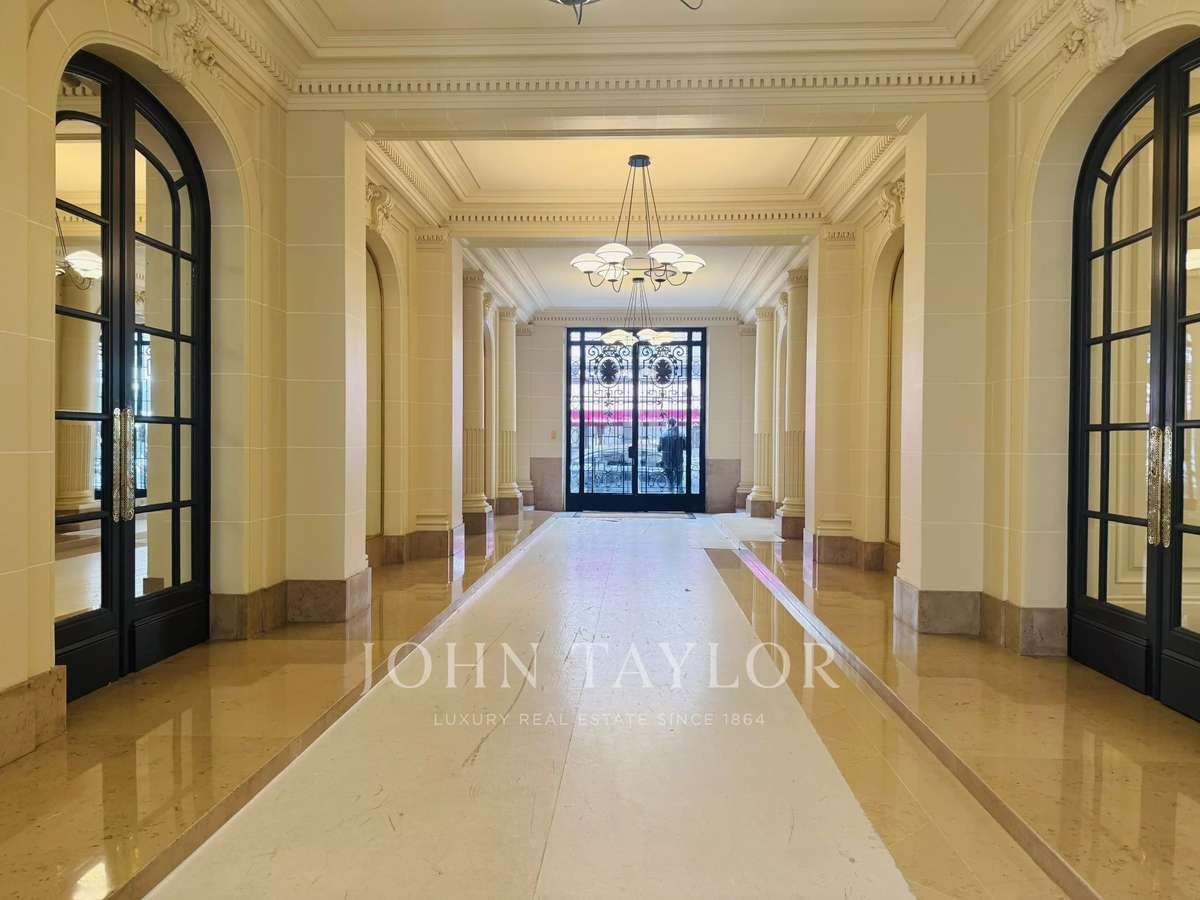 Apartment Paris 16e