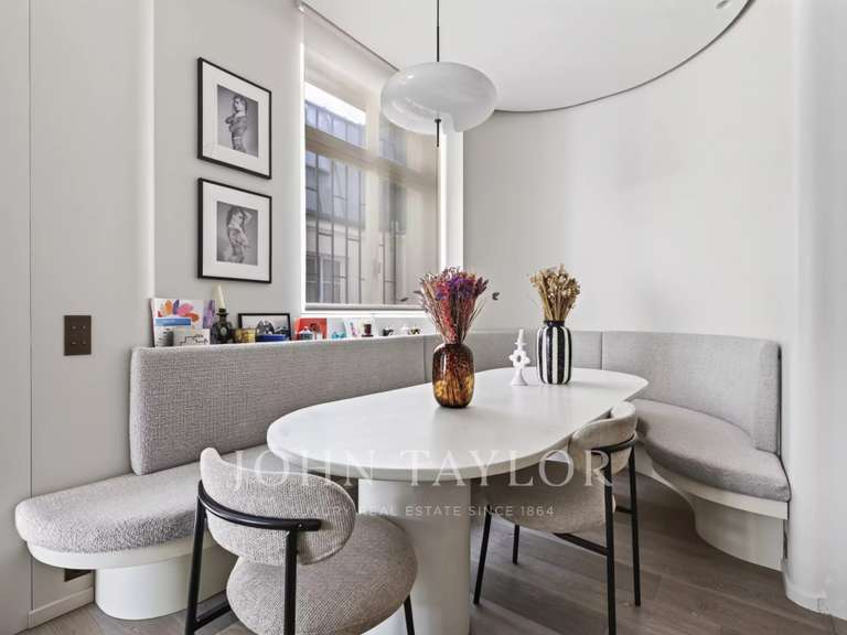 Appartement Paris 16e - 4 chambres - 157m²