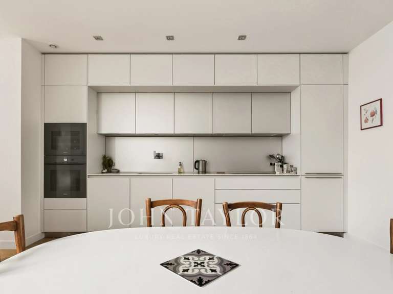 Appartement Paris 6e - 2 chambres - 120m²
