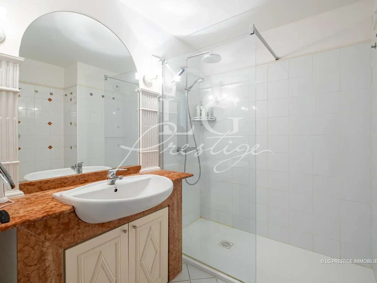 Apartment Mandelieu-la-Napoule