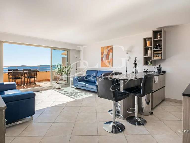 Apartment with Sea view Mandelieu-la-Napoule - 2 bedrooms - 63m²
