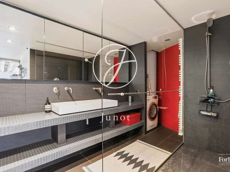 Appartement Paris 10e - 1 chambre - 76m²