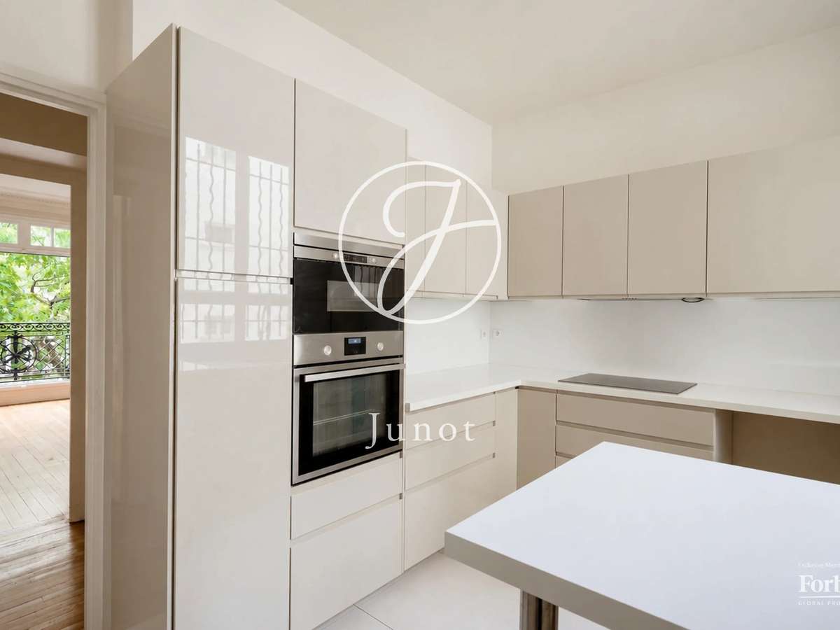 Appartement Paris 16e