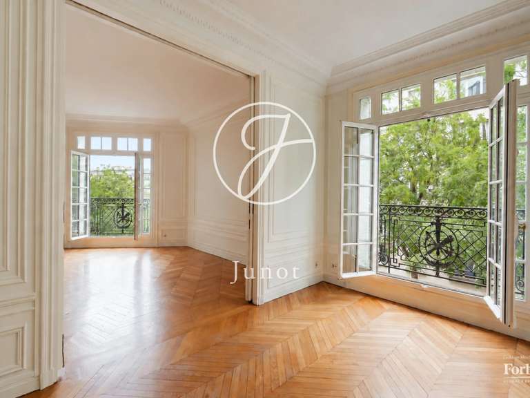 Appartement Paris 16e - 4 chambres - 156m²